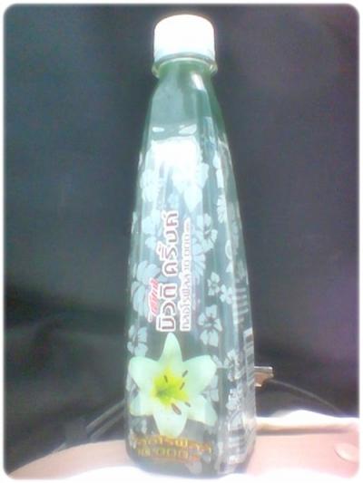 ลองของ เครื่องดื่มคลอโรฟิลด์ ดื่มแล้วจะได้สังเคราะห์แสงได้ ฮ่า ^^